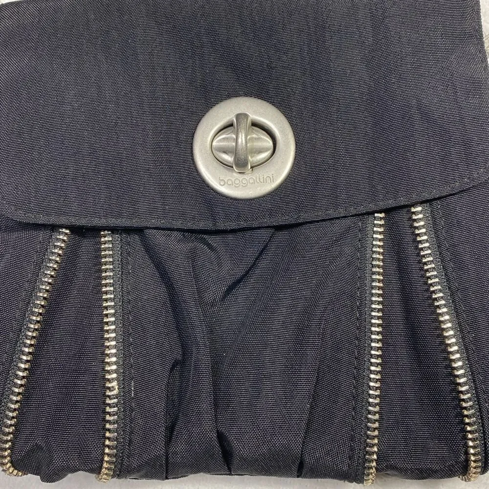 BAGGALLINI Small Zipper Crossbody Travel Bag Unique - Picture 5 of 7